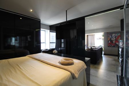 Apartamento à venda com 100m², 1 quarto e 2 vagasSuíte