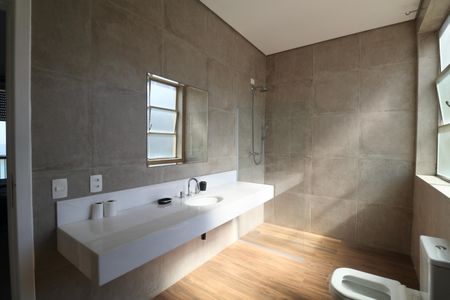 Apartamento para alugar com 552m², 6 quartos e 3 vagasBanheiro Suíte 5