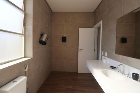 Apartamento para alugar com 552m², 6 quartos e 3 vagasBanheiro Suíte 5