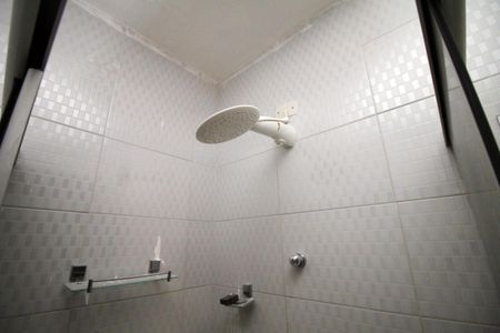 Casa à venda com 300m², 2 quartos e 2 vagasBanheiro da Suíte