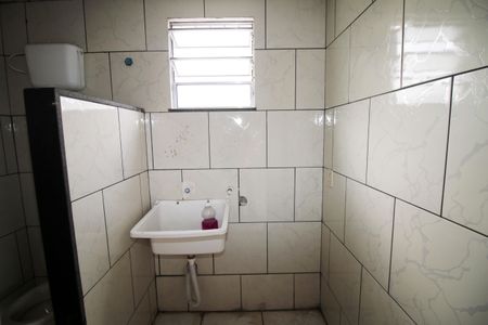 Casa à venda com 300m², 2 quartos e 2 vagasBanheiro de serviço tanque