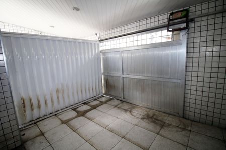 Casa à venda com 300m², 2 quartos e 2 vagasGaragem