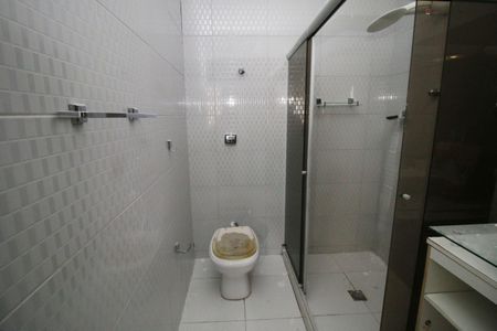 Casa à venda com 300m², 2 quartos e 2 vagasBanheiro da Suíte