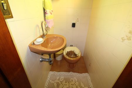 Casa à venda com 116m², 2 quartos e 4 vagasBanheiro 1