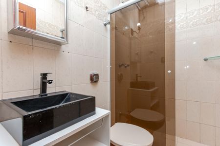 Casa à venda com 130m², 3 quartos e 2 vagasBanheiro da Suíte