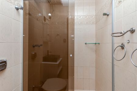 Casa à venda com 130m², 3 quartos e 2 vagasBanheiro da Suíte