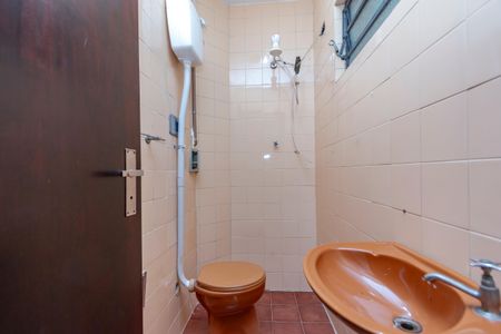 Casa à venda com 130m², 3 quartos e 2 vagasBanheiro de Serviço