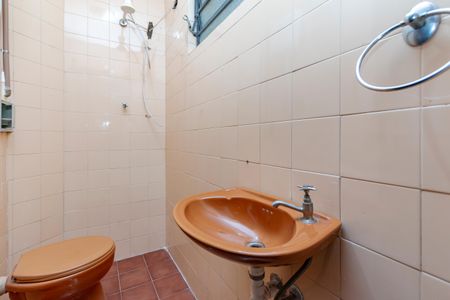 Casa à venda com 130m², 3 quartos e 2 vagasBanheiro de Serviço