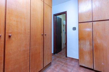 Casa à venda com 130m², 3 quartos e 2 vagasQuarto de Serviço