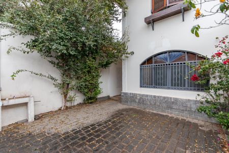 Casa à venda com 130m², 3 quartos e 2 vagasGaragem