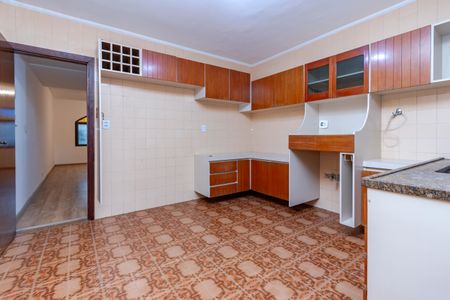 Casa à venda com 130m², 3 quartos e 2 vagasCozinha