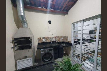 Casa à venda com 3 quartos, 110m² em Vila Carrão, São Paulo