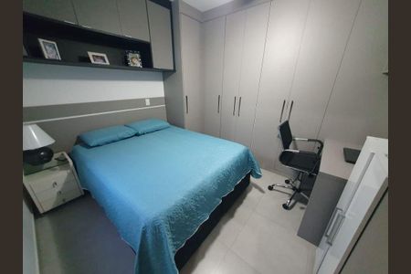 Casa à venda com 3 quartos, 110m² em Vila Carrão, São Paulo