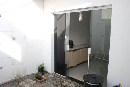 Casa à venda com 144m², 3 quartos e 2 vagasQuintal