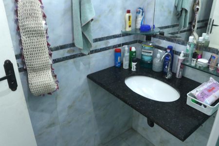 Casa à venda com 144m², 3 quartos e 2 vagasBanheiro 1