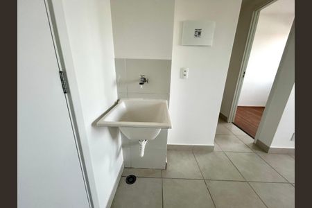 Apartamento à venda com 32m², 2 quartos e sem vagaCozinha e Área de Serviço