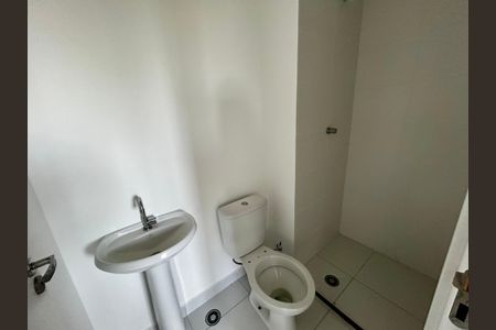 Apartamento à venda com 32m², 2 quartos e sem vagaBanheiro 