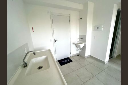 Apartamento à venda com 32m², 2 quartos e sem vagaCozinha e Área de Serviço