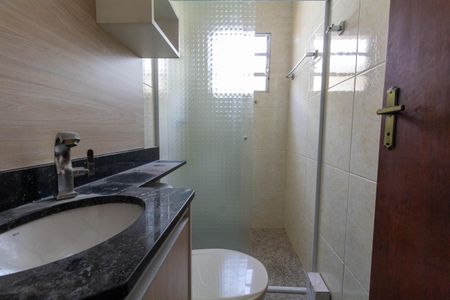 Casa de condomínio à venda com 65m², 2 quartos e 1 vaga Casa de condomínio à venda com 65m², 2 quartos e 1 vagaBanheiro