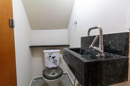 Casa de condomínio à venda com 65m², 2 quartos e 1 vaga Casa de condomínio à venda com 65m², 2 quartos e 1 vagaLavabo