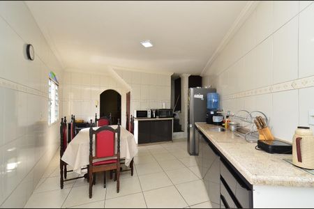 Casa à venda com 200m², 5 quartos e 1 vagaCozinha