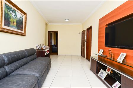 Casa à venda com 200m², 5 quartos e 1 vagaSala de TV