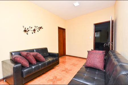 Casa à venda com 200m², 5 quartos e 1 vagaSala