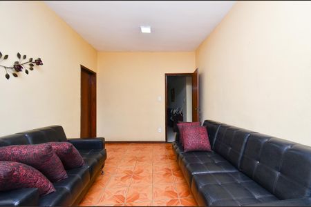 Casa à venda com 200m², 5 quartos e 1 vagaSala