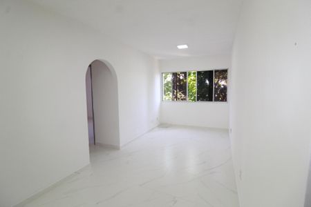 Apartamento para alugar com 68m², 3 quartos e 1 vaga Apartamento para alugar com 68m², 3 quartos e 1 vagaSala