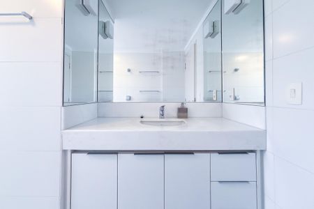 Apartamento para alugar com 150m², 2 quartos e 1 vaga Apartamento para alugar com 150m², 2 quartos e 1 vagaBanheiro Suíte 2