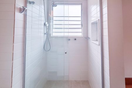 Apartamento para alugar com 150m², 2 quartos e 1 vaga Apartamento para alugar com 150m², 2 quartos e 1 vagaBanheiro Suíte 1