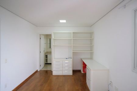 Apartamento à venda com 164m², 3 quartos e 2 vagasSuíte 1