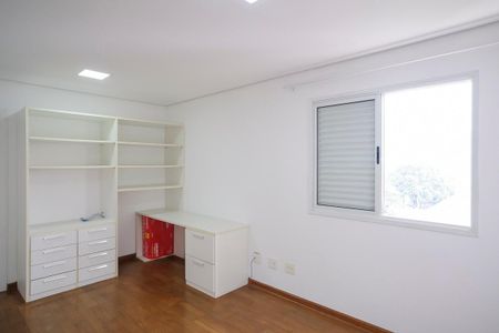 Apartamento à venda com 164m², 3 quartos e 2 vagasSuíte 1
