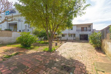 Casa à venda com 220m², 4 quartos e 5 vagasÁrea Externa