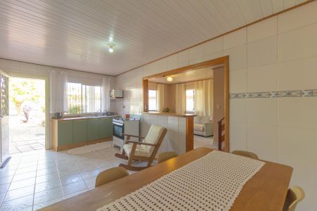 Casa à venda com 220m², 4 quartos e 5 vagasCozinha