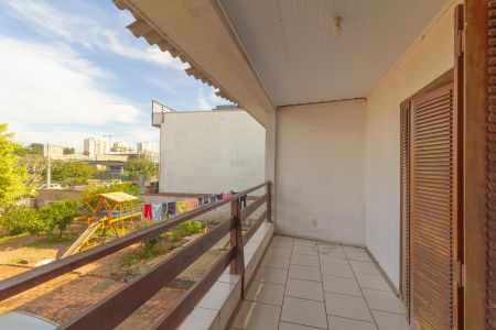 Casa à venda com 220m², 4 quartos e 5 vagasVaranda do Quarto 3