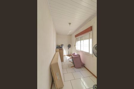 Casa à venda com 220m², 4 quartos e 5 vagasEscritório