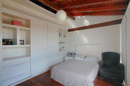 Casa à venda com 720m², 3 quartos e 6 vagasQuarto