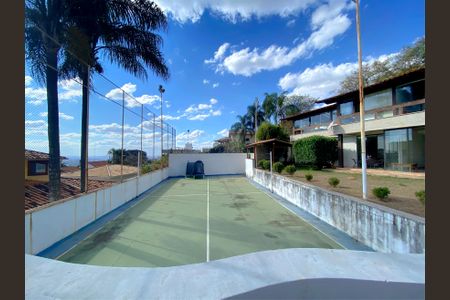 Casa à venda com 720m², 3 quartos e 6 vagasÁrea comum