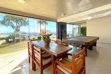 Casa à venda com 720m², 3 quartos e 6 vagasEspaço Gourmet