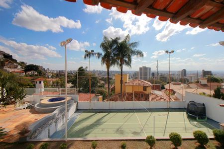 Casa à venda com 720m², 3 quartos e 6 vagasVista do Suíte 2