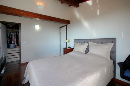 Casa à venda com 720m², 3 quartos e 6 vagasSuíte 1