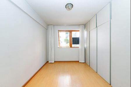 Apartamento à venda com 165m², 3 quartos e 2 vagasQuarto 1