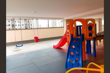 Apartamento à venda com 74m², 3 quartos e 1 vaga Apartamento à venda com 74m², 3 quartos e 1 vagaÁrea comum - Playground