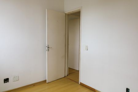Apartamento à venda com 74m², 3 quartos e 1 vaga Apartamento à venda com 74m², 3 quartos e 1 vagaQuarto 2