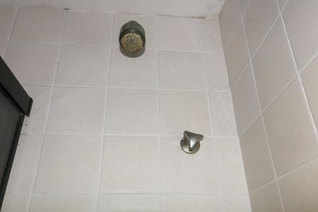 Apartamento à venda com 74m², 3 quartos e 1 vaga Apartamento à venda com 74m², 3 quartos e 1 vagaBanheiro Social