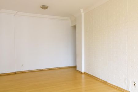 Apartamento à venda com 74m², 3 quartos e 1 vaga Apartamento à venda com 74m², 3 quartos e 1 vagaSala