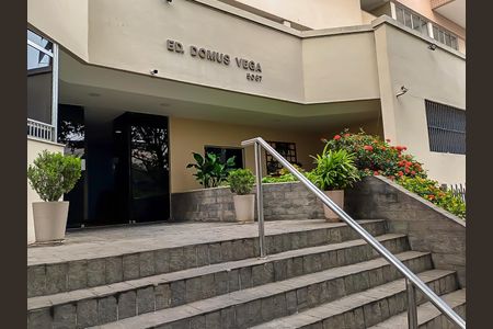 Apartamento à venda com 74m², 3 quartos e 1 vaga Apartamento à venda com 74m², 3 quartos e 1 vagaFachada