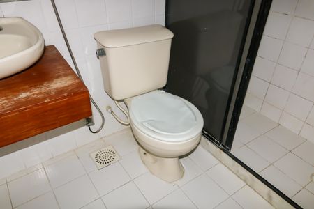 Apartamento à venda com 74m², 3 quartos e 1 vaga Apartamento à venda com 74m², 3 quartos e 1 vagaBanheiro Social