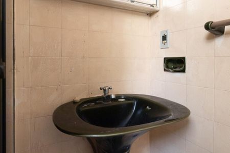 Apartamento à venda com 100m², 3 quartos e sem vagaBanheiro Social